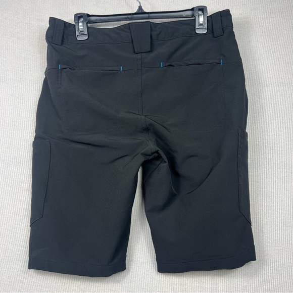 Amazon Employee Shorts Men’s Medium Flat Front Cargo Pockets - Picture 3 of 8